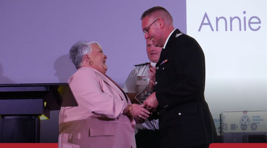 Annie Chapman receives award from Local Senior Officer Ian McMeekin